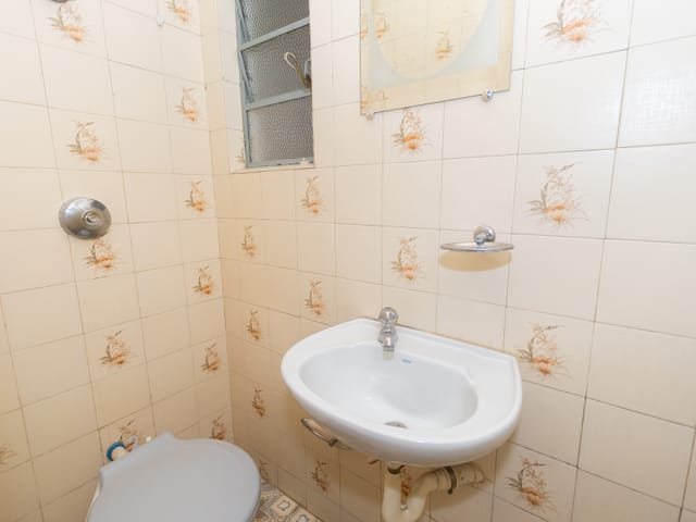 Sobrado com 96m² 3 quartos e 1 banheiro, à venda, no bairro Boqueirão em Curitiba