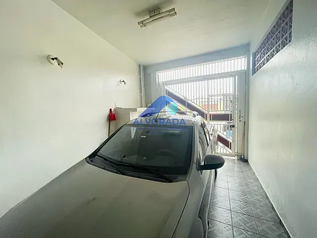 Sobrado com 250m² 3 quartos e 4 banheiros, à venda, no bairro Jardim das Indústrias em São José dos Campos