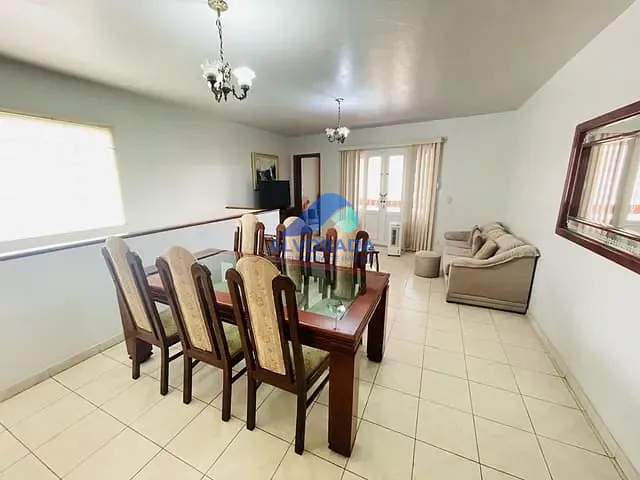 Sobrado com 250m² 3 quartos e 4 banheiros, à venda, no bairro Jardim das Indústrias em São José dos Campos