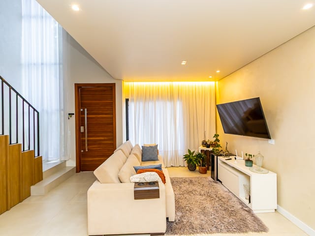 Sobrado com 175m² 3 quartos e 3 banheiros, à venda, no bairro Pineville em Pinhais
