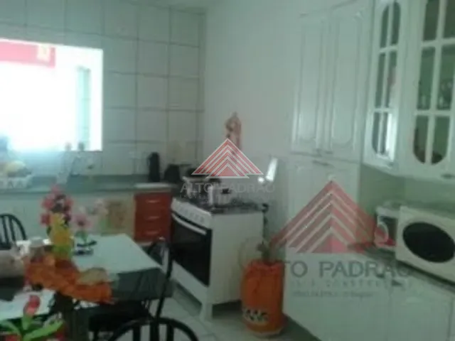 Sobrado com 100m² 2 quartos e 1 banheiro, à venda, no bairro Vila São Francisco em Mauá