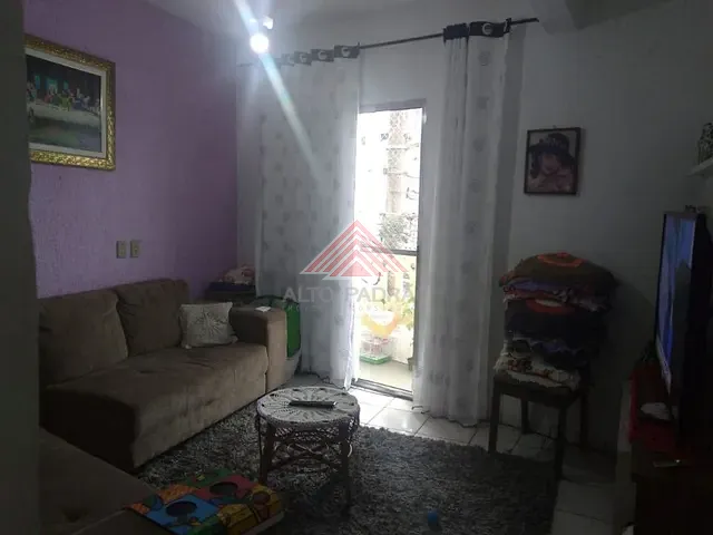 Sobrado com 190m² 4 quartos e 5 banheiros, à venda, no bairro Jardim Itapark Velho em Mauá