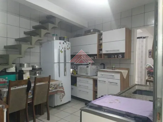 Sobrado com 190m² 4 quartos e 5 banheiros, à venda, no bairro Jardim Itapark Velho em Mauá