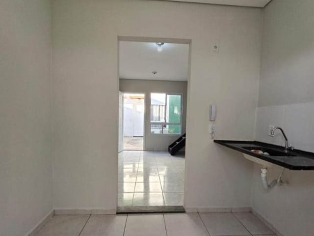 Sobrado com 60m² 2 quartos e 2 banheiros, à venda, no bairro Jardim São Marcos em Vargem Grande Paulista
