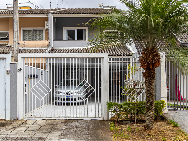 Sobrado 3 quartos e 3 banheiros, à venda, no bairro Uberaba em Curitiba