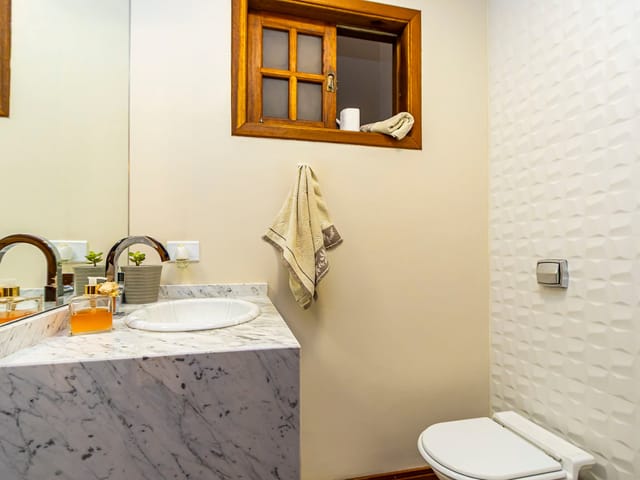 Sobrado com 490m² 3 quartos e 5 banheiros, à venda, no bairro Jardim das Américas em Curitiba