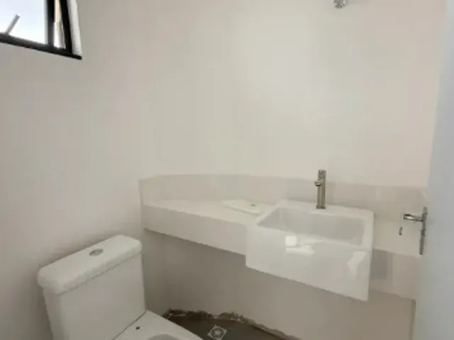 Sobrado com 109m² 3 quartos e 3 banheiros, à venda, no bairro Uberaba em Curitiba
