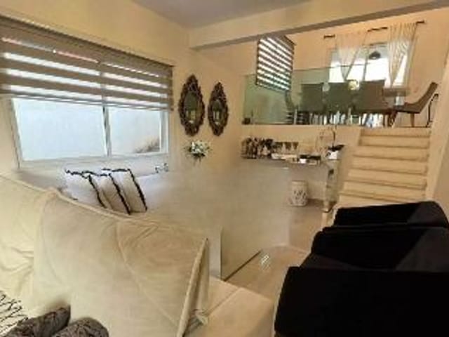 Sobrado com 500m² 3 quartos e 1 banheiro, à venda, no bairro Residencial San Diego (Paysage Serein) em Vargem Grande Paulista