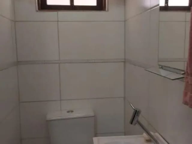 Sobrado com 166m² 4 quartos e 3 banheiros, à venda, no bairro Cajuru em Curitiba