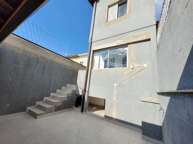 Sobrado com 150m² 3 quartos e 3 banheiros, à venda, no bairro Jardim das Belezas em Carapicuíba