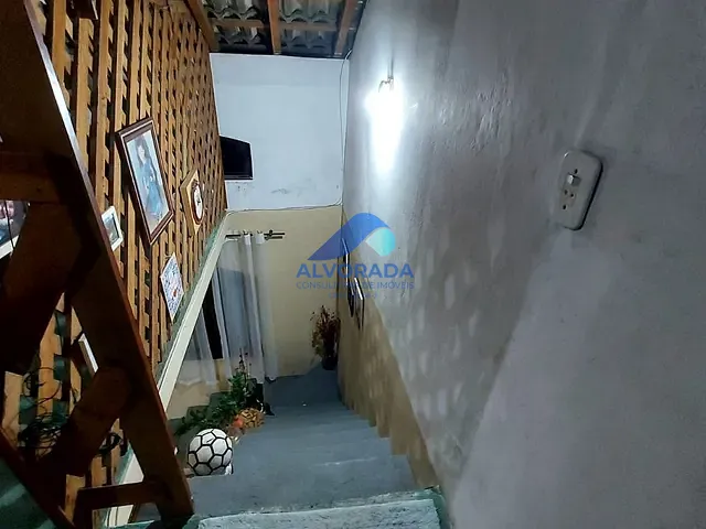 Sobrado com 225m² 3 quartos e 2 banheiros, à venda, no bairro Jardim Portugal em São José dos Campos