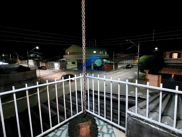 Sobrado com 225m² 3 quartos e 2 banheiros, à venda, no bairro Jardim Portugal em São José dos Campos