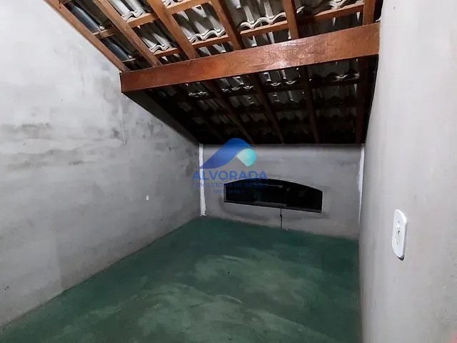 Sobrado com 225m² 3 quartos e 2 banheiros, à venda, no bairro Jardim Portugal em São José dos Campos