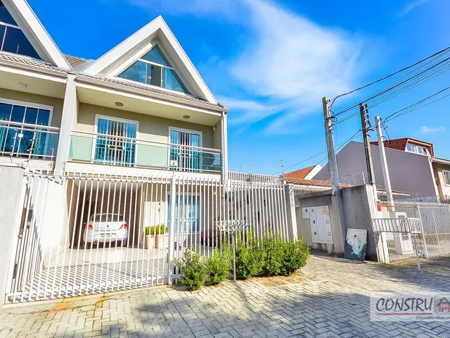 Sobrado com 96m² 3 quartos e 3 banheiros, à venda, no bairro Hauer em Curitiba