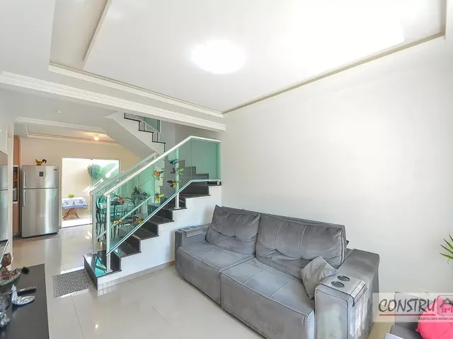 Sobrado com 96m² 3 quartos e 3 banheiros, à venda, no bairro Hauer em Curitiba