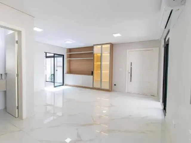 Casa com 119m² 3 quartos e 3 banheiros, à venda, no bairro Santa Felicidade em Curitiba