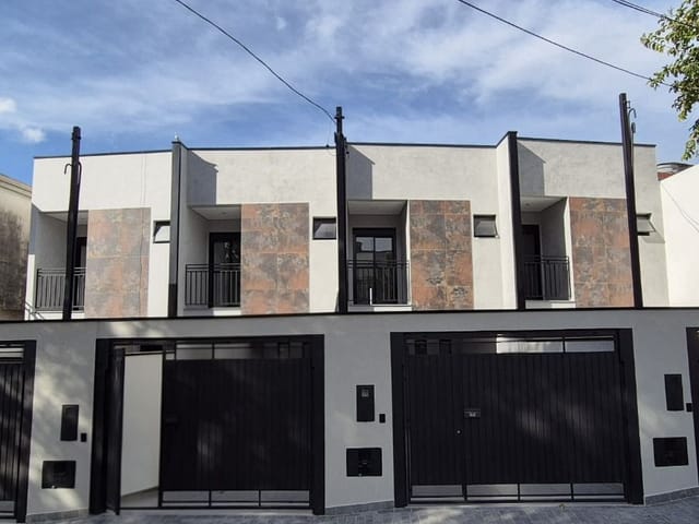 Sobrado com 115m² 3 quartos e 2 banheiros, à venda, no bairro Bela Vista em Osasco
