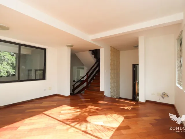 Casa 4 quartos e 4 banheiros, à venda, no bairro Santa Felicidade em Curitiba