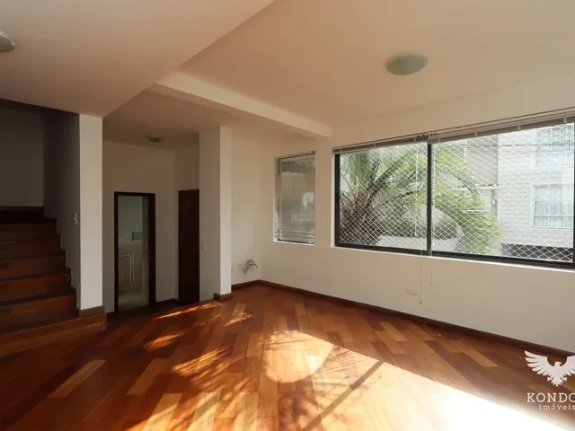 Casa 4 quartos e 4 banheiros, à venda, no bairro Santa Felicidade em Curitiba