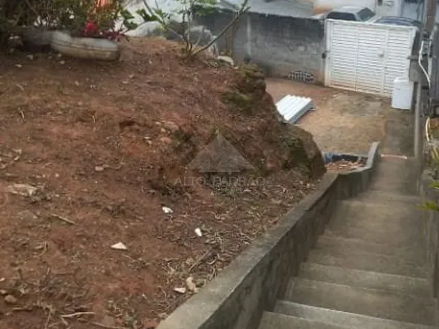 Sobrado com 348m² 5 quartos e 1 banheiro, à venda, no bairro Jardim Mauá em Mauá