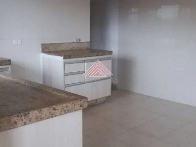 Sobrado com 348m² 5 quartos e 1 banheiro, à venda, no bairro Jardim Mauá em Mauá