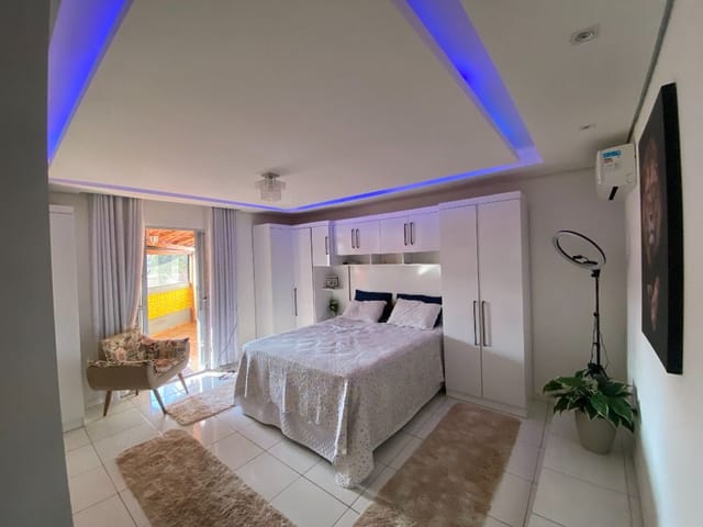 Sobrado com 140m² 3 quartos e 2 banheiros, à venda, no bairro Jardim Isis em Cotia