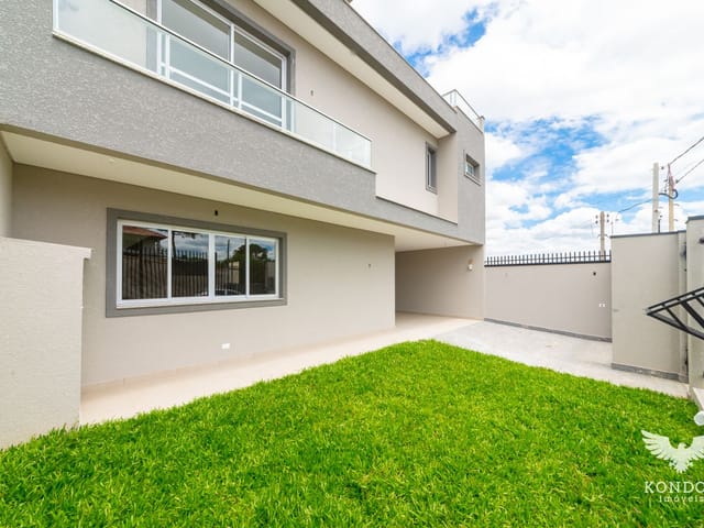 Casa 3 quartos e 4 banheiros, à venda, no bairro Santa Felicidade em Curitiba