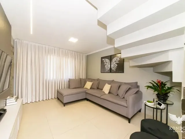 Sobrado com 133m² 3 quartos e 3 banheiros, à venda, no bairro São Braz em Curitiba