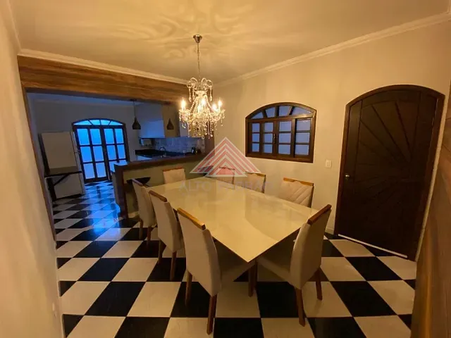 Sobrado com 126m² 3 quartos e 3 banheiros, à venda, no bairro Vila Nova Mauá em Mauá
