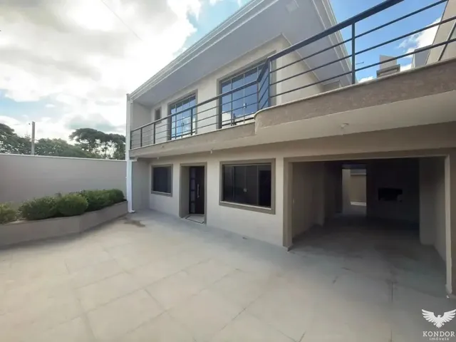 Sobrado 3 quartos e 3 banheiros, para alugar, no bairro São Braz em Curitiba