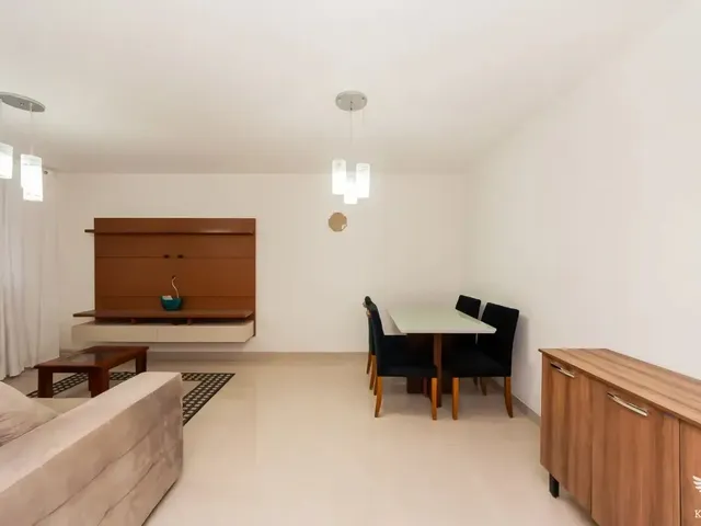 Sobrado 3 quartos e 3 banheiros, para alugar, no bairro Santa Felicidade em Curitiba