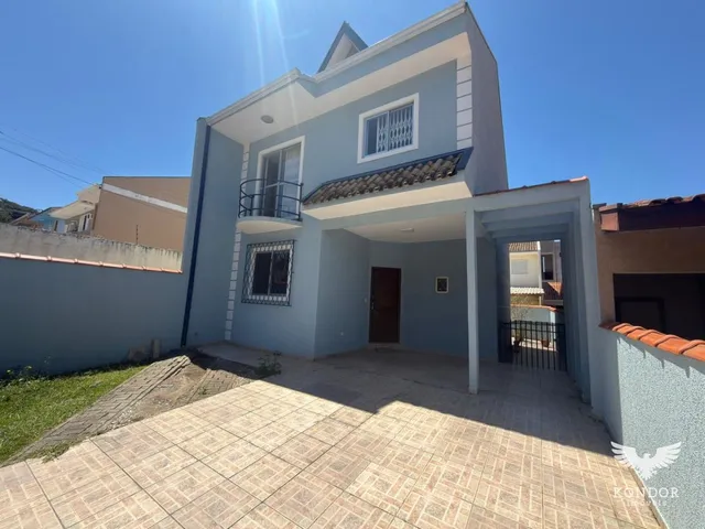 Sobrado com 480m² 3 quartos e 3 banheiros, para alugar, no bairro Santa Felicidade em Curitiba