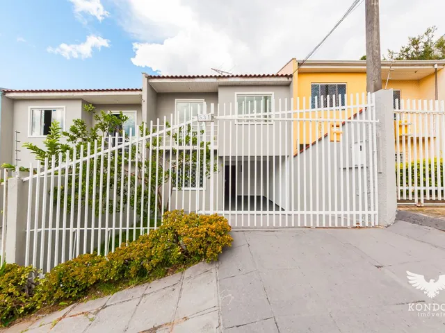 Sobrado 3 quartos e 3 banheiros, para alugar, no bairro Campo Comprido em Curitiba