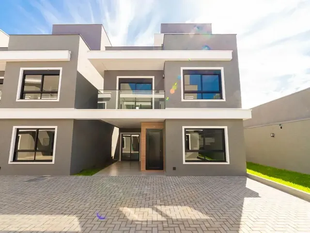 Casa 3 quartos e 3 banheiros, para alugar, no bairro Santa Felicidade em Curitiba
