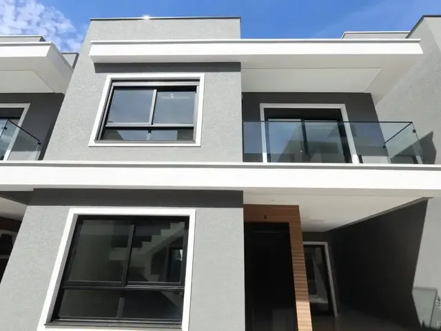 Casa 3 quartos e 3 banheiros, para alugar, no bairro Santa Felicidade em Curitiba