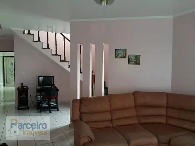 Sobrado com 320m² 3 quartos e 3 banheiros, à venda, no bairro Cidade Líder em São Paulo