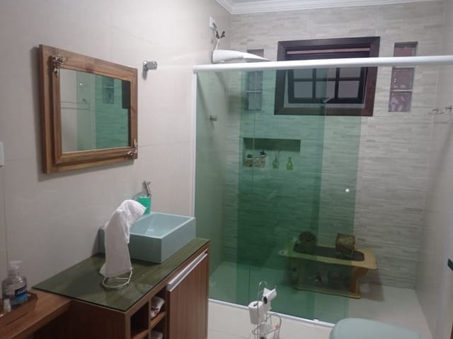 Sobrado com 150m² 3 quartos e 3 banheiros, à venda, no bairro Parque das Iglesias em Jandira