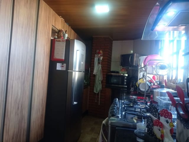 Sobrado com 150m² 3 quartos e 3 banheiros, à venda, no bairro Parque das Iglesias em Jandira