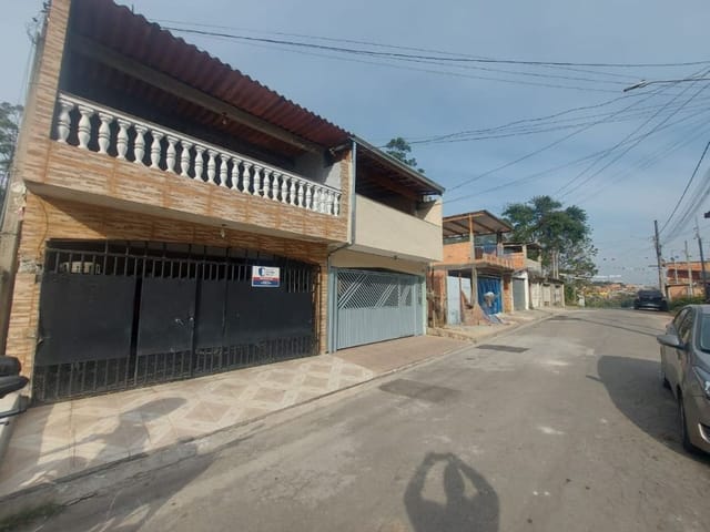 Sobrado com 125m² 4 quartos e 2 banheiros, à venda, no bairro Bosque dos Pereiras em Cotia