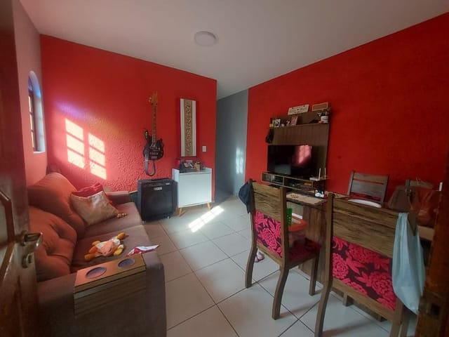 Sobrado com 125m² 4 quartos e 2 banheiros, à venda, no bairro Bosque dos Pereiras em Cotia
