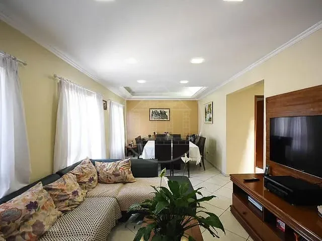 Sobrado com 210m² 3 quartos e 3 banheiros, à venda, no bairro Jardim Monte Kemel em São Paulo