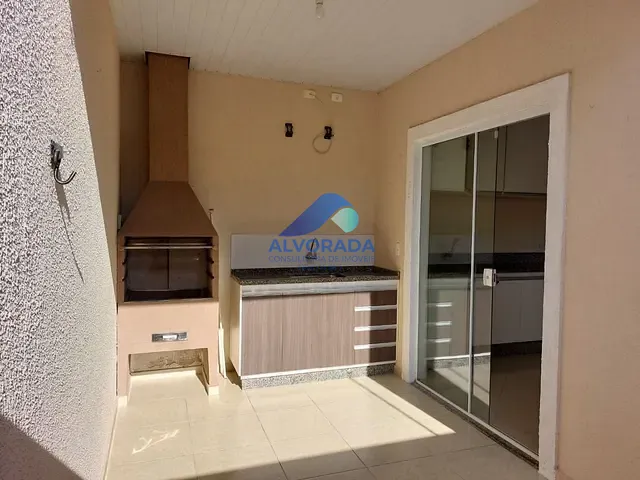 Sobrado com 125m² 3 quartos e 3 banheiros, para alugar, no bairro Jardim das Indústrias em São José dos Campos