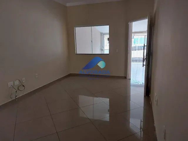 Sobrado com 125m² 3 quartos e 3 banheiros, para alugar, no bairro Jardim das Indústrias em São José dos Campos