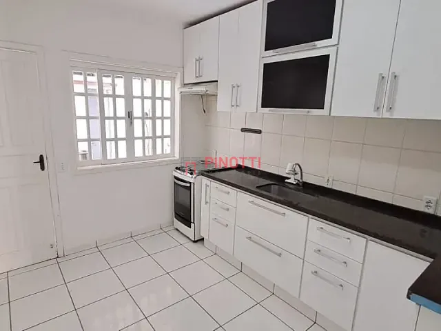 Sobrado 2 quartos e 1 banheiro, à venda ou para alugar, no bairro Nova Petrópolis em São Bernardo do Campo