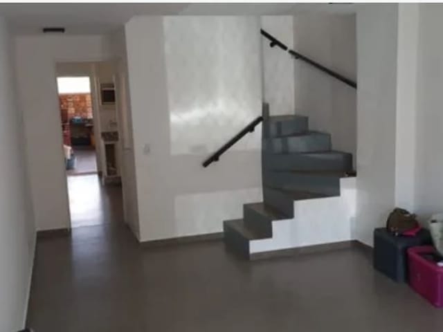 Sobrado com 132m² 3 quartos e 3 banheiros, à venda, no bairro Parque Belbancy em Vargem Grande Paulista