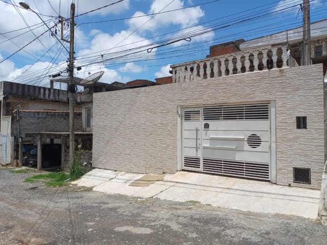 Sobrado com 250m² 3 quartos e 3 banheiros, à venda, no bairro Mairinque em Mairinque