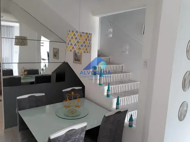 Sobrado com 129m² 2 quartos e 1 banheiro, à venda ou para alugar, no bairro Jardim Limoeiro em São José dos Campos