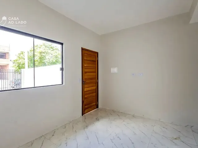 Sobrado 2 quartos e 1 banheiro, à venda, no bairro Cidade Industrial em Curitiba