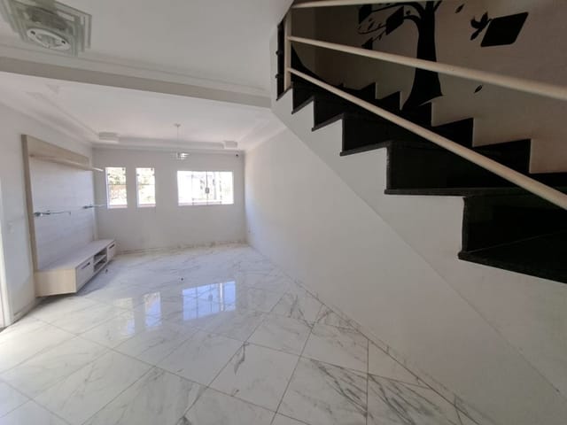 Sobrado com 125m² 3 quartos e 3 banheiros, para alugar, no bairro Jardim Boa Vista (Zona Oeste) em Osasco