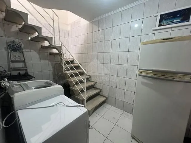 Sobrado com 125m² 3 quartos e 2 banheiros, à venda, no bairro Parque Aliança em Ribeirão Pires